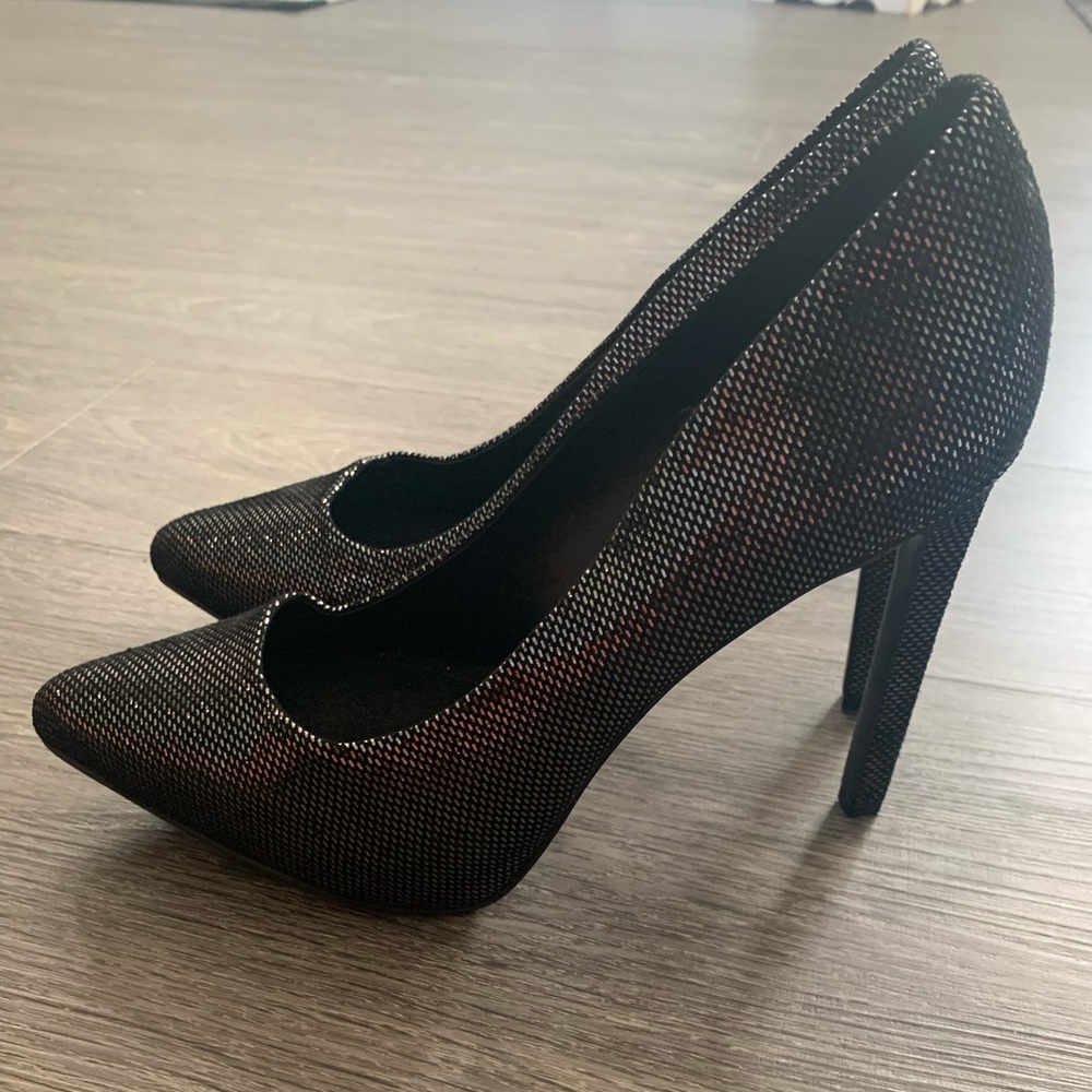 NEW Nine West Metallic Black & Silver High Heel Pumps Size 9